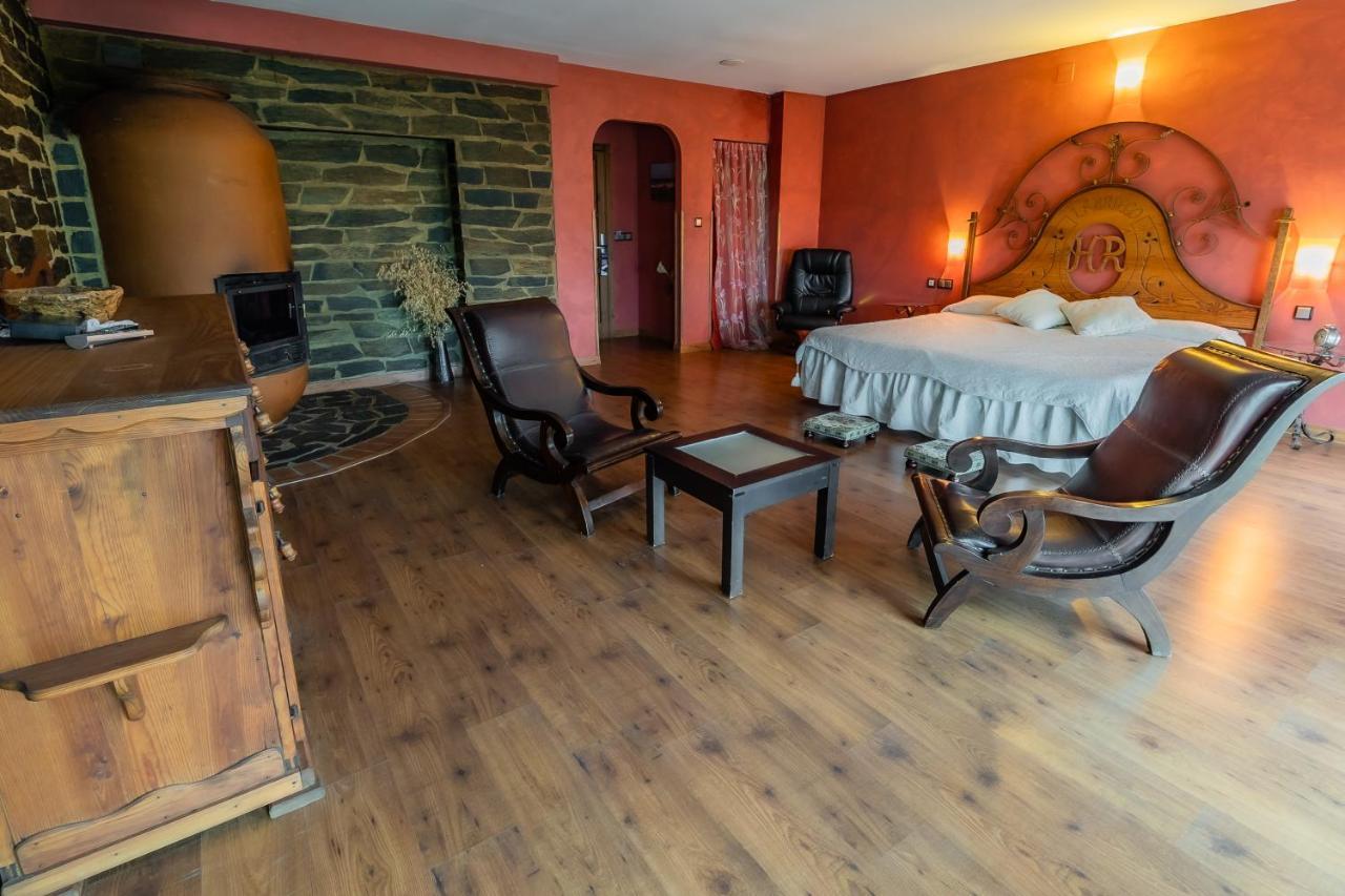 Hotel Rural El Labriego By Vivere Stays Plasenzuela Εξωτερικό φωτογραφία